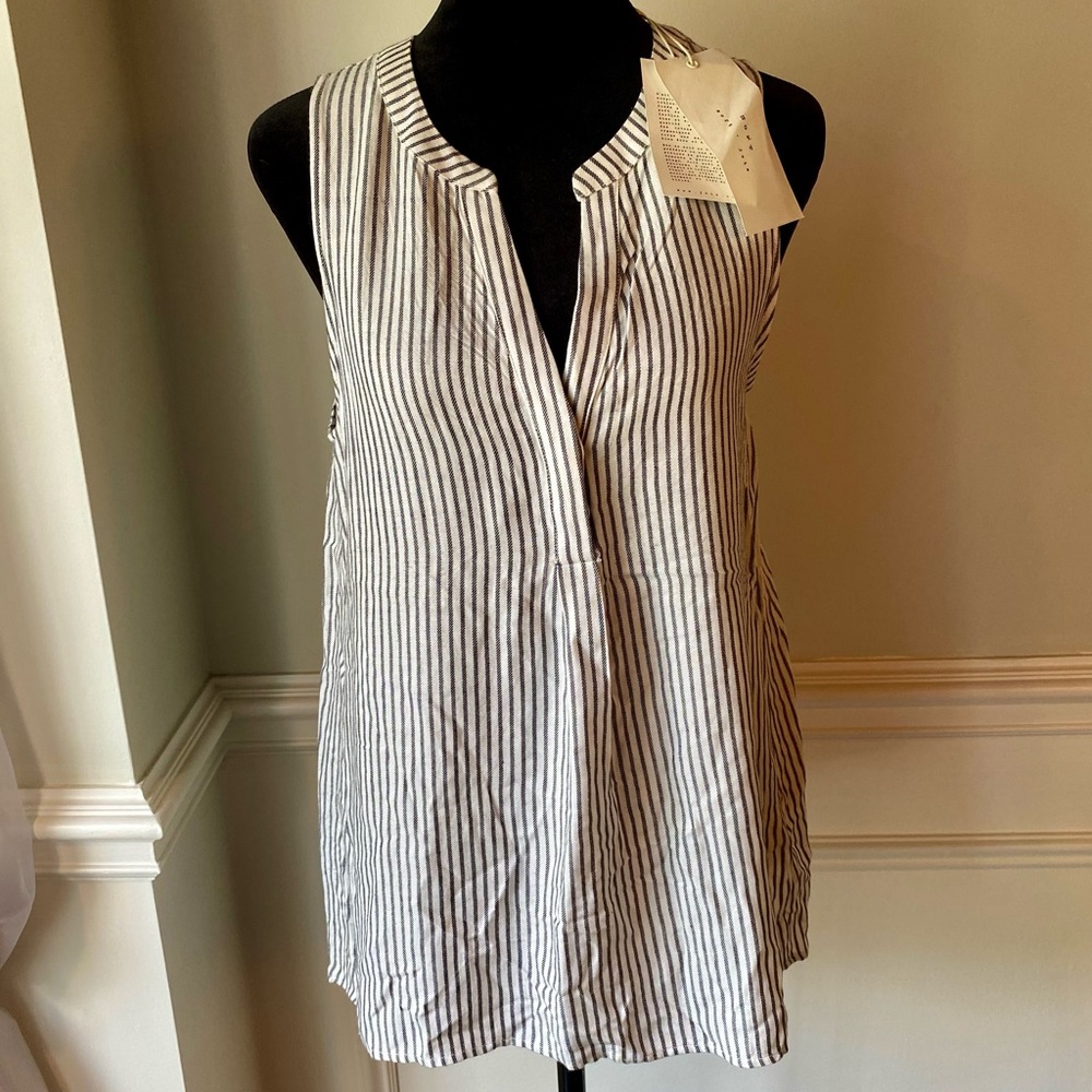 NWT Soft Joie Carley B Striped Sleeveless V-Neck Top
